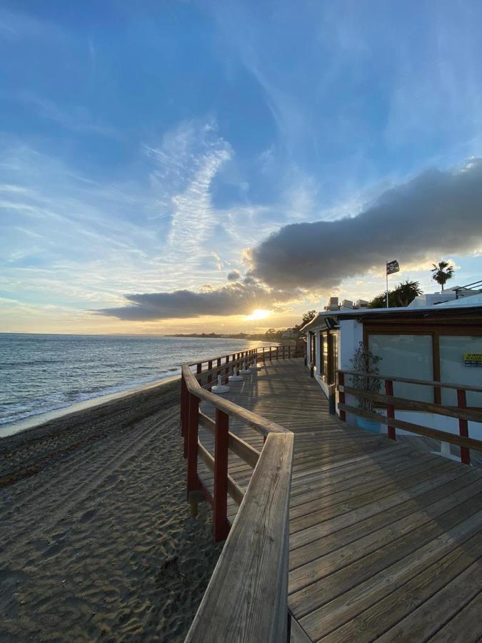 Pirata Bungalow sea front Estepona Bagian luar foto