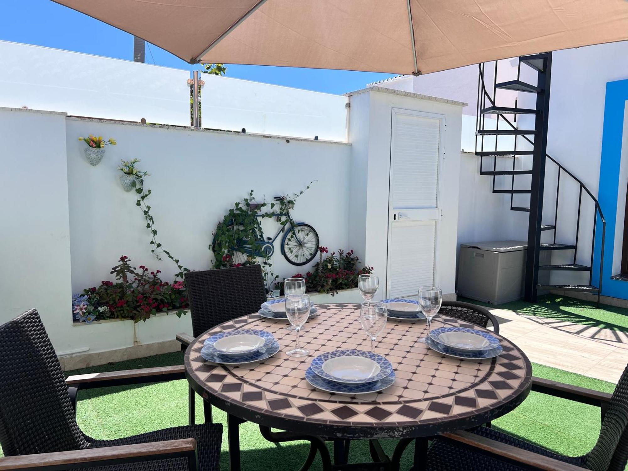 Pirata Bungalow sea front Estepona Bagian luar foto