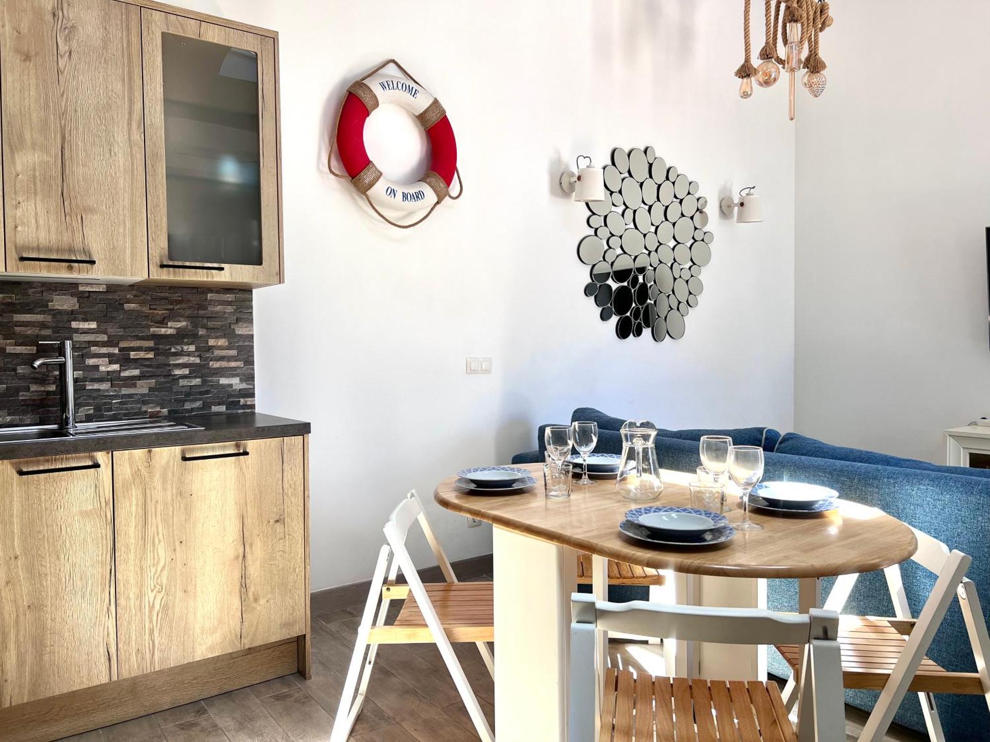 Pirata Bungalow sea front Estepona Bagian luar foto